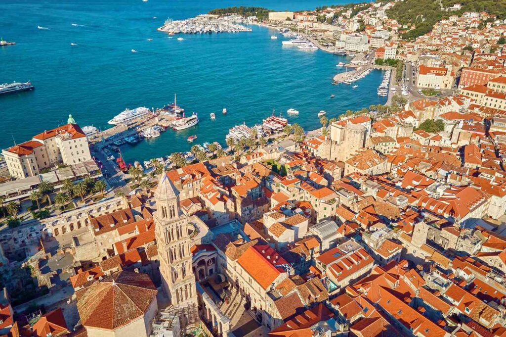 This Is the No. 1 Feel-good Destination in the World for Its Sunny Weather, Green Spaces, Walkability, and Air Quality