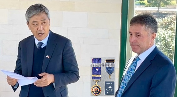 On Jan. 15, World War II & Korean War United States Navy Veteran Irving Friedman, 99 years young, was buried at the Sacramento Valley National Cemetery. Deputy Consul General Na Sang-deok of the Republic of Korea Consulate General inSan Francisco (left) presented certificates and an Ambassador for Peace Medal (inserted picture) to Irving's son, Howard. (Courtesy of Nestor Aliga)