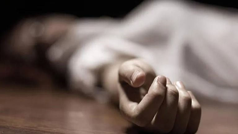 21-Year-Old Woman Falls 500ft To Her Death While Rock Climbing in Spain 21-Year-Old Woman Falls 500ft To Her Death While Rock Climbing in Spain