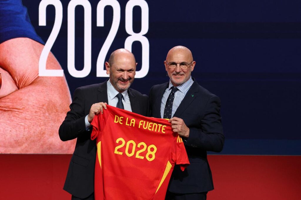 Spain coach De la Fuente extends deal to 2028 The Straits Times logo