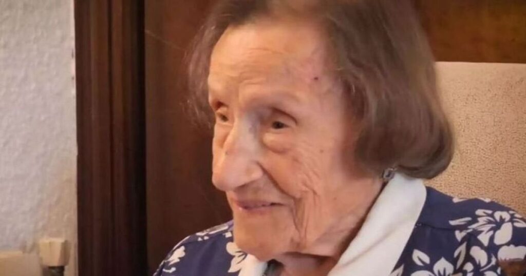 111 year old woman swears by three ingredient breakfast drink for long life
