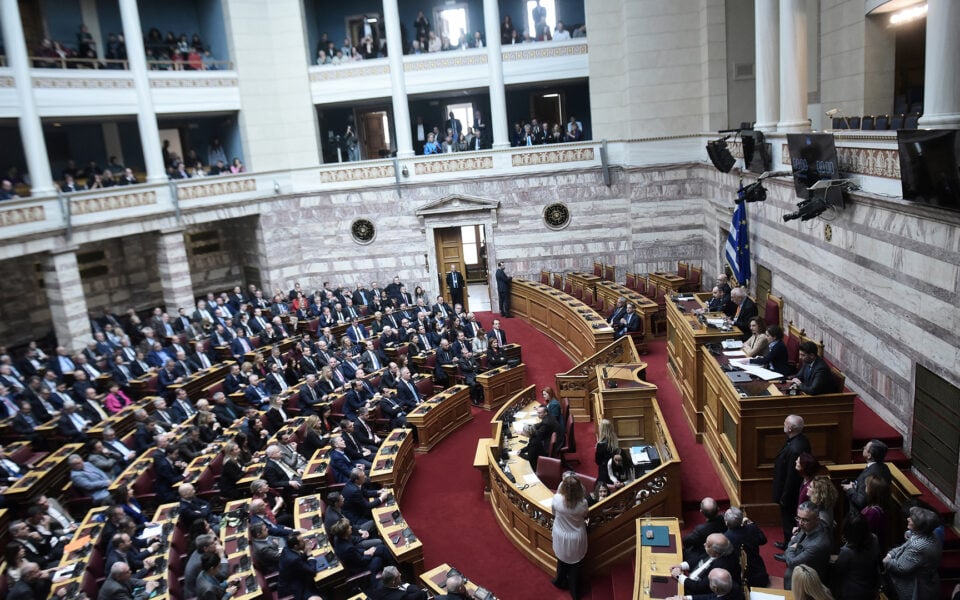 Greece president vote inconclusive after first round