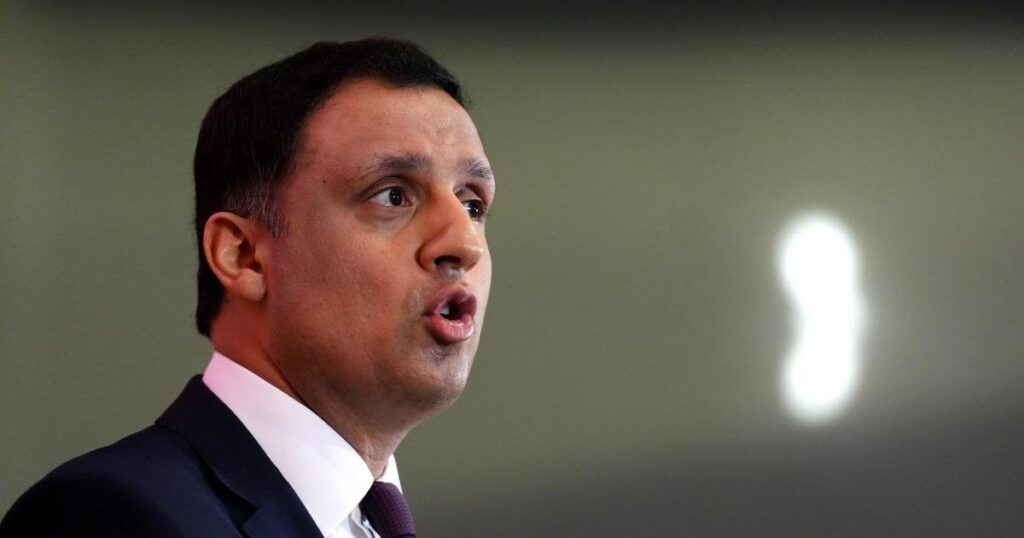 Anas Sarwar follows Keir Starmer in refusing to call out Musk salute