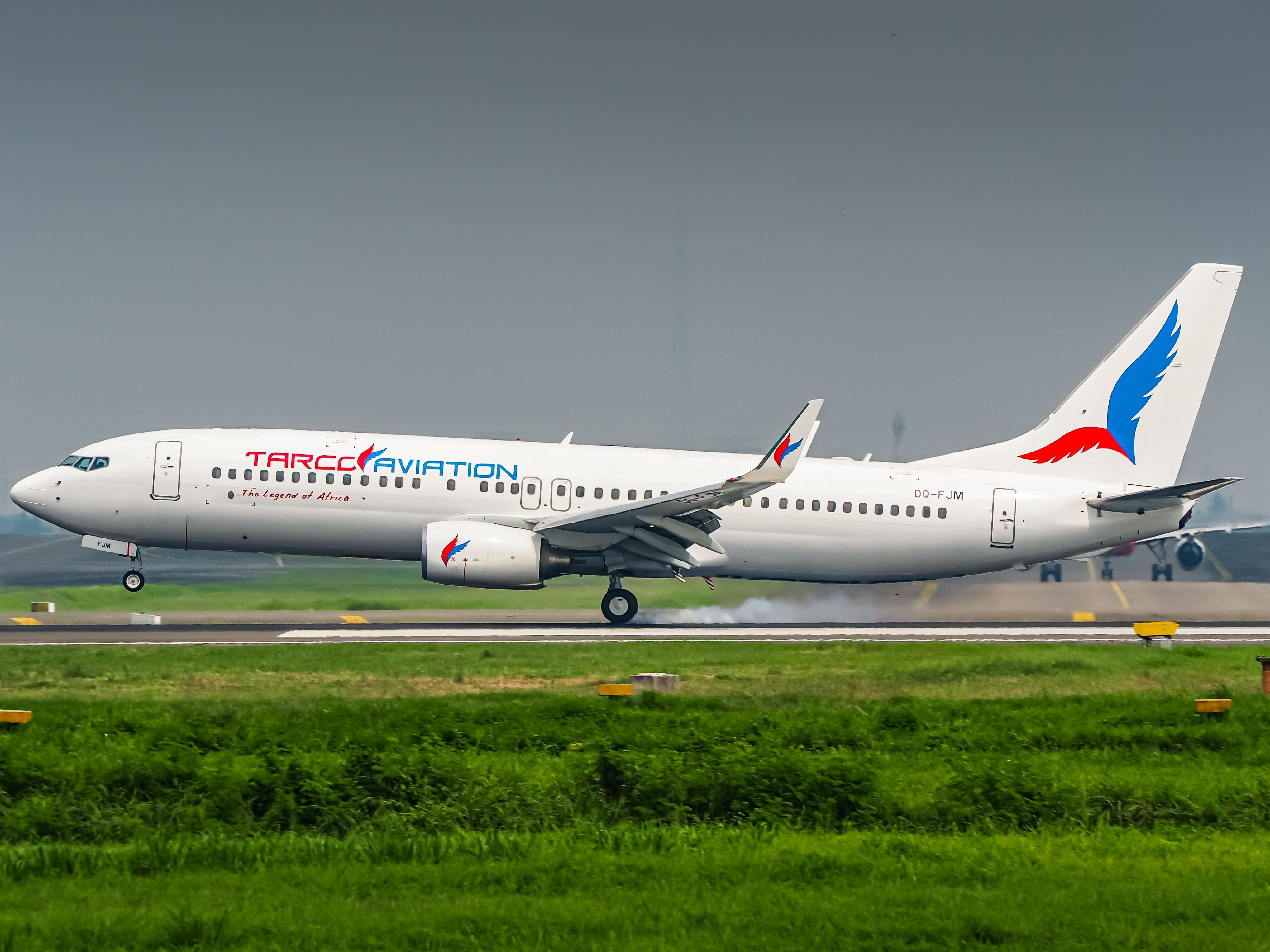 Tarco Aviation Boeing 737 Landing In Jakarta