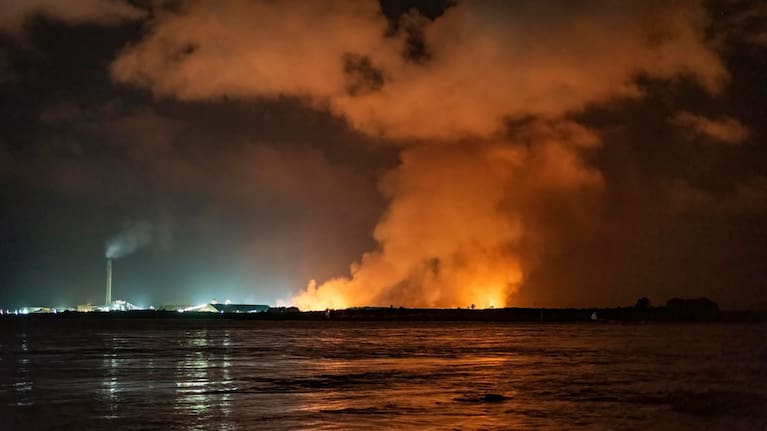 Tiwai Point blaze burning overnight.