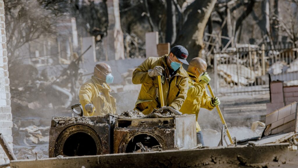 Ash and debris from LA wildfires pose health risks for returning residents : NPR Ash and debris from LA wildfires pose health risks for returning residents : NPR