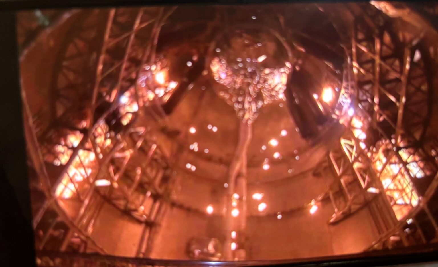 New photo shows the payload view of Starship burning through on re-entry