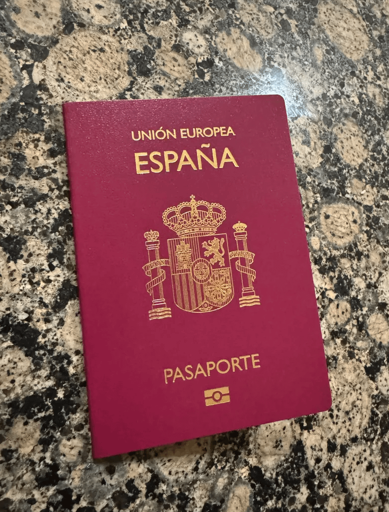 Spanish citizenship: Final part - Passport arrived in the mail