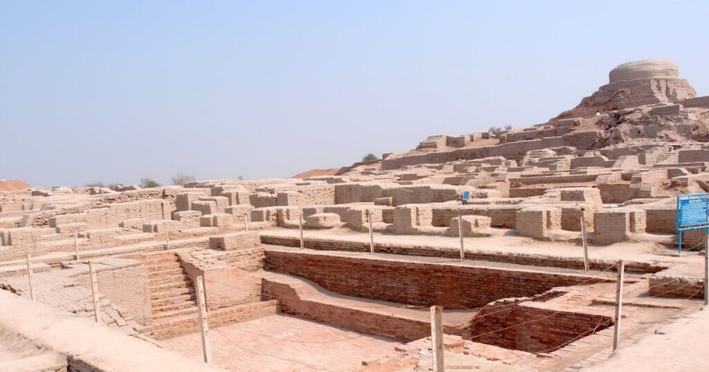 The Indus Valley Civilization: A 5,000-year-old society that mastered urban planning, drainage, and architecture! Discover how they built perfectly aligned cities like Mohenjo-Daro without modern technology. The Indus Valley Civilization: A 5,000-year-old society that mastered urban planning, drainage, and architecture! Discover how they built perfectly aligned cities like Mohenjo-Daro without modern technology.