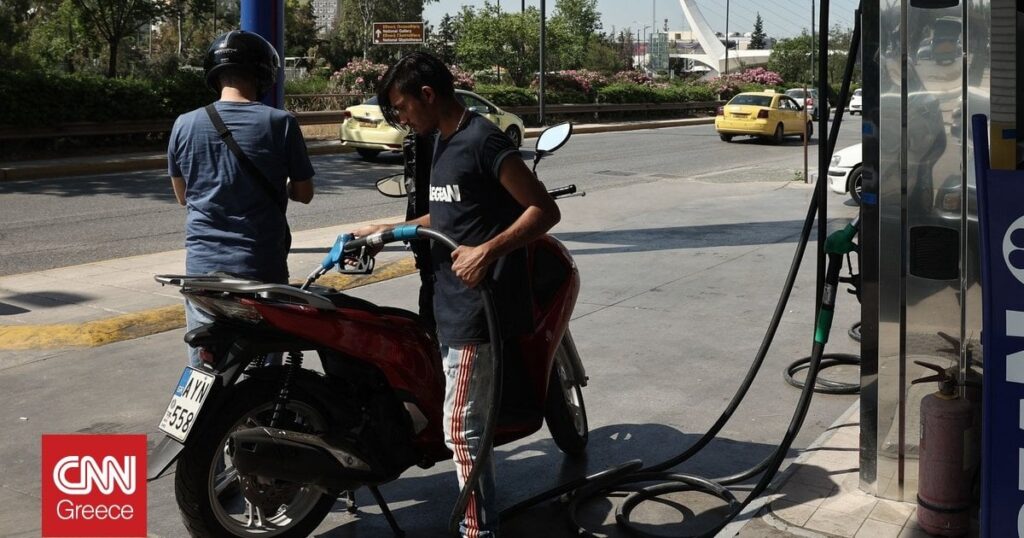 Gasoline "fee" for motorcyclists without a helmet - The ministry and gas sellers agreed