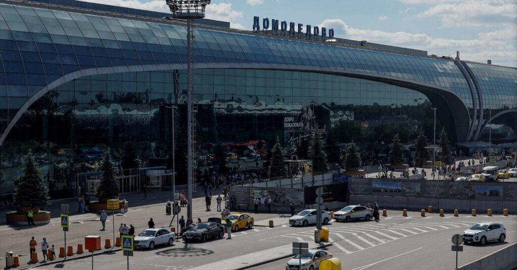 Emboldened Kremlin Steps Up Efforts to Seize Businesses in Russia Emboldened Kremlin Steps Up Efforts to Seize Businesses in Russia
