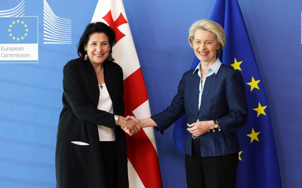 Presidents Zourabichvili and von der Leyen shaking hands