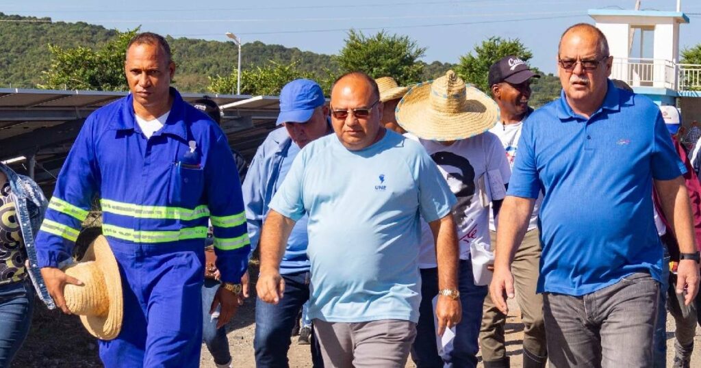 Energy Minister visits Holguín to assess the situation of the Felton thermoelectric plant