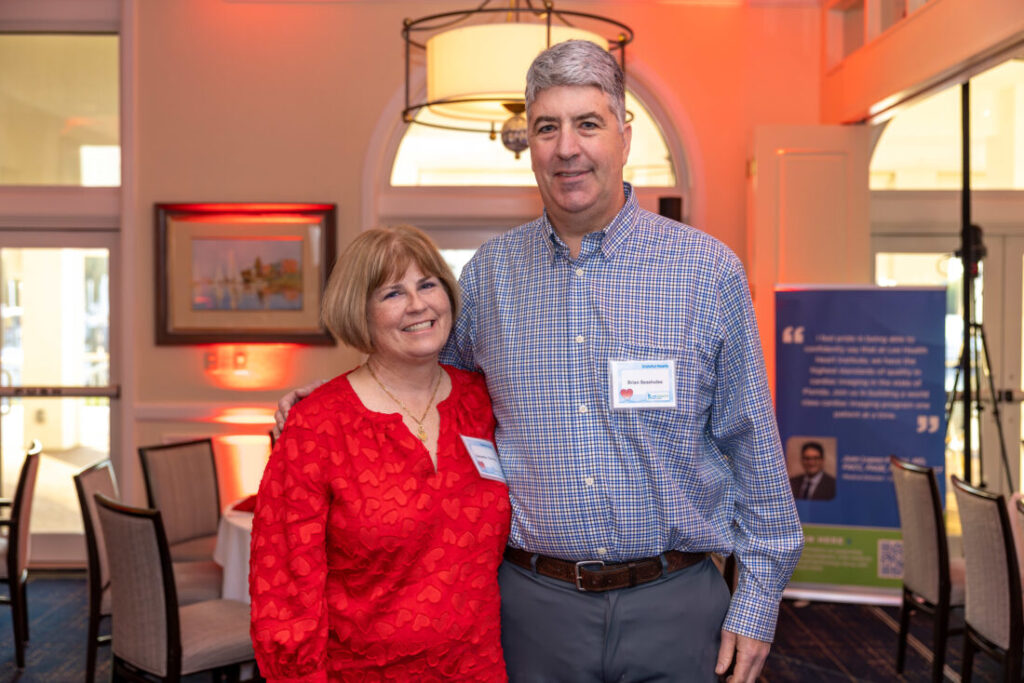Grateful patient donates $350,000 to Lee Health Heart Institute after lifesaving care - FORT MYERS