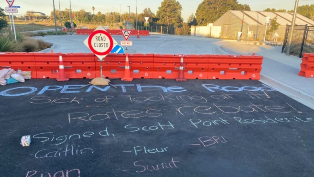 Scott Point, West Auckland residents frustrated with Auckland Transport over delays to Craigs Way