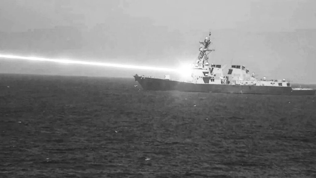 US Navy’s Burke-Class Destroyer Unleashes HELIOS Laser in Breathtaking New Photo