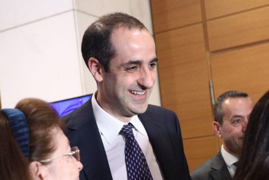 ESR: Fine 90,000 € to Mega for Gregory Dimitriadis' personality insult [ πρώην γενικός γραμματέας και ανιψιός του Μητσοτάκη, με αφορμή την υπόθεση των υποκλοπών ]