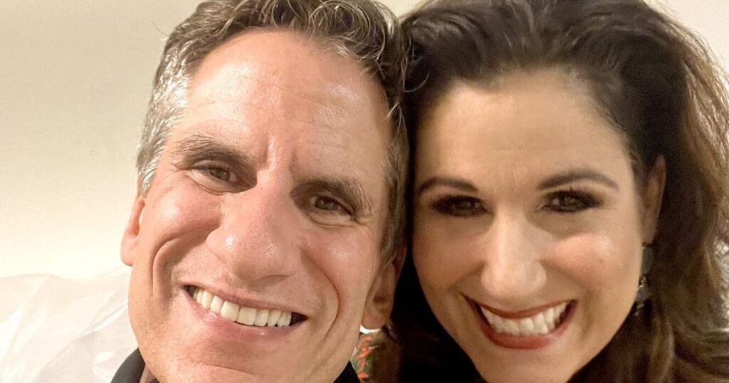 Tony Award winner to land at Harris Hall | Arts & Entertainment