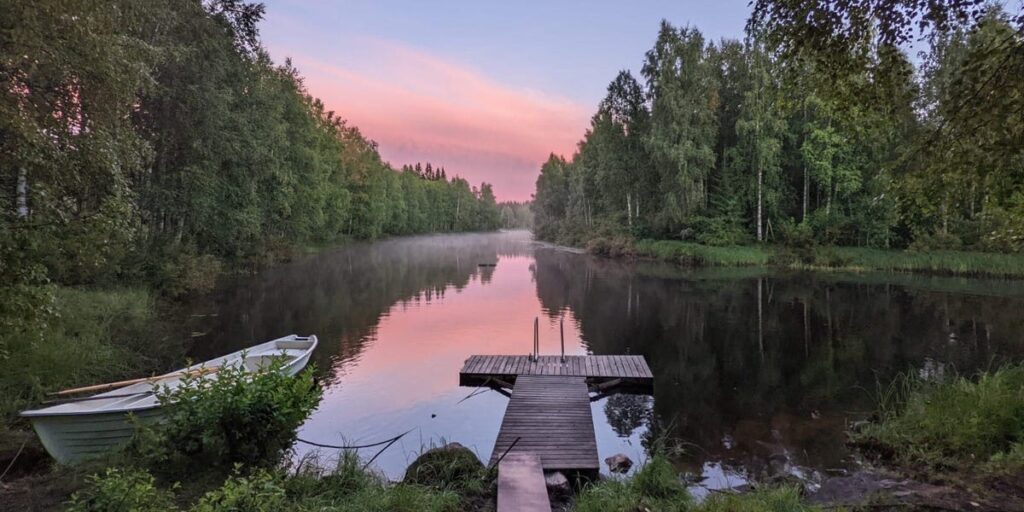 I Left My Stressful Job to Move to Finland With My Best Friend I Left My Stressful Job to Move to Finland With My Best Friend