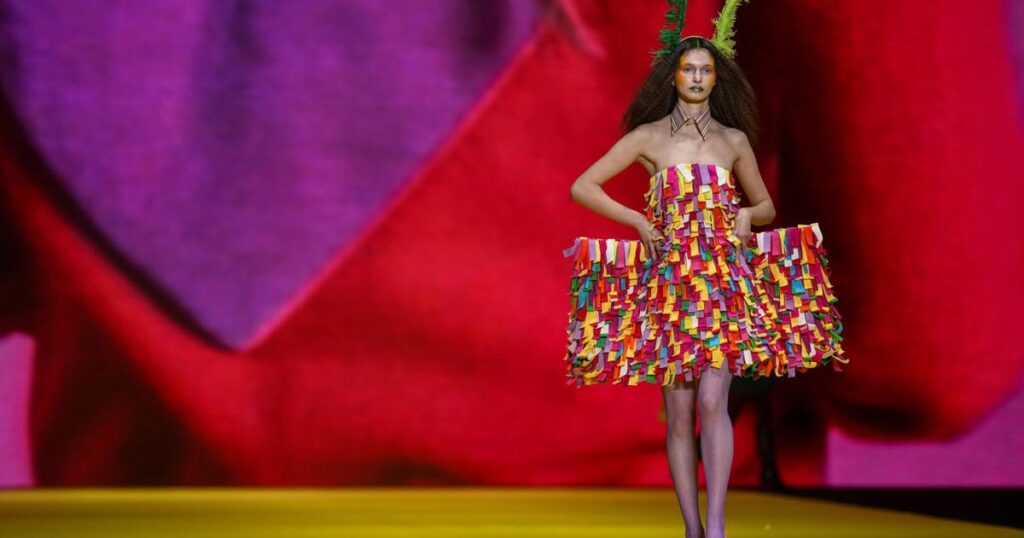 PHOTO COLLECTION: Spain Fashion | US and World News