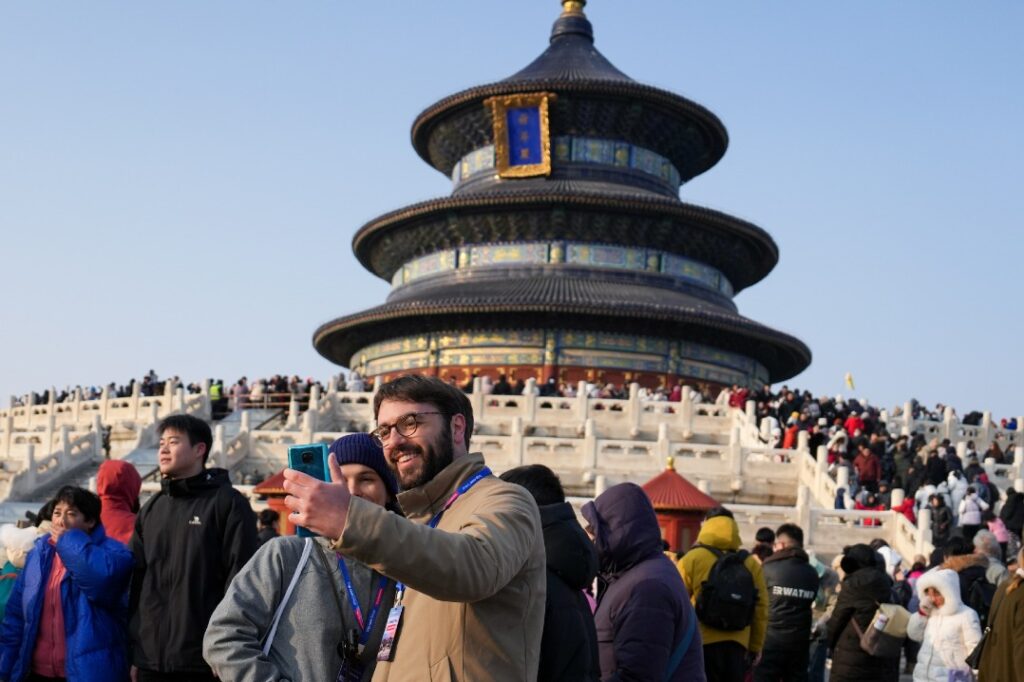 Spain sees surge in travel to China following visa-free policy - Travel