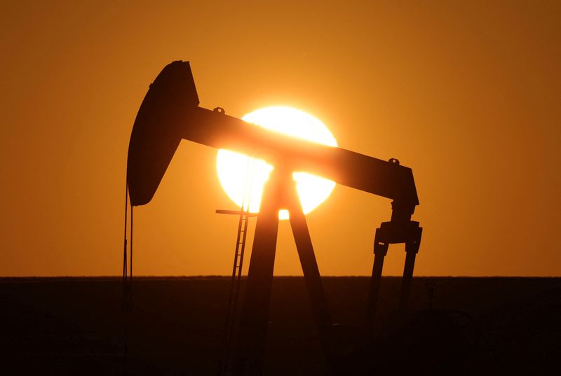 Oil prices steady as market eyes Russia-Ukraine peace deal