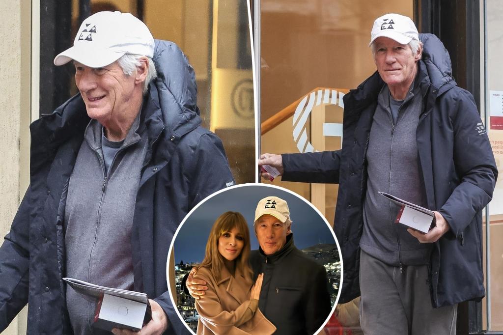 Richard Gere seen in Spain after ditching Hollywood: photos Richard Gere seen in Spain after ditching Hollywood: photos