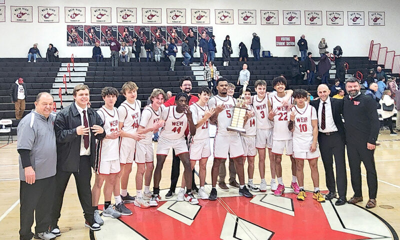 Weir pulls away from Madonna to win city championship | News, Sports, Jobs Weir pulls away from Madonna to win city championship | News, Sports, Jobs
