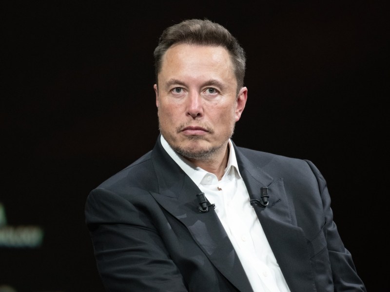 Elon Musk Calls Ukraine a ‘Fraud Machine,’ Backs Trump’s Criticism of Zelenskyy