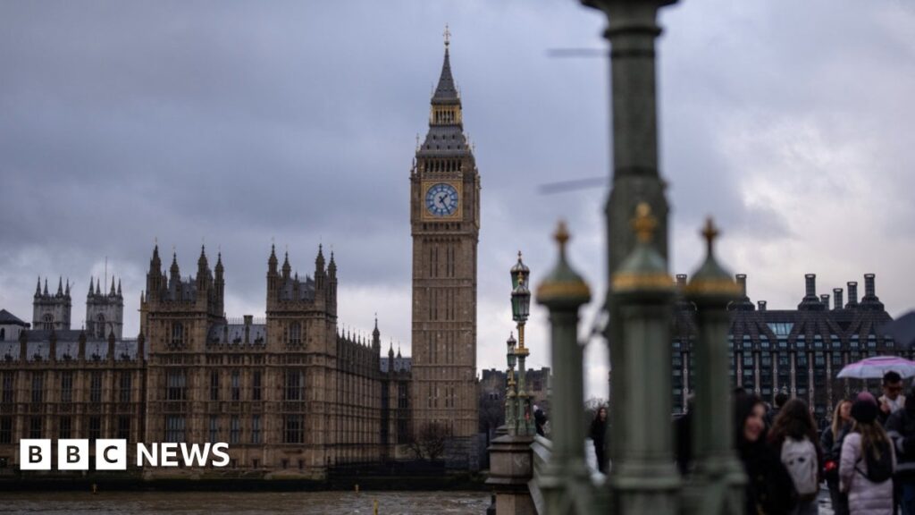 MPs' pay set to increase 2.8% to £93,904 in April