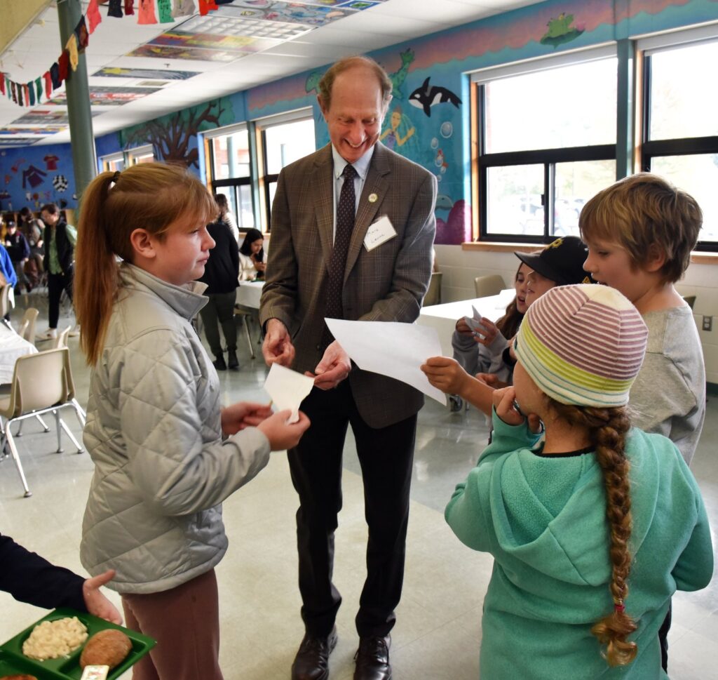 Vermont Health Commissioner Dr. Mark Levine to retire  — Waterbury Roundabout