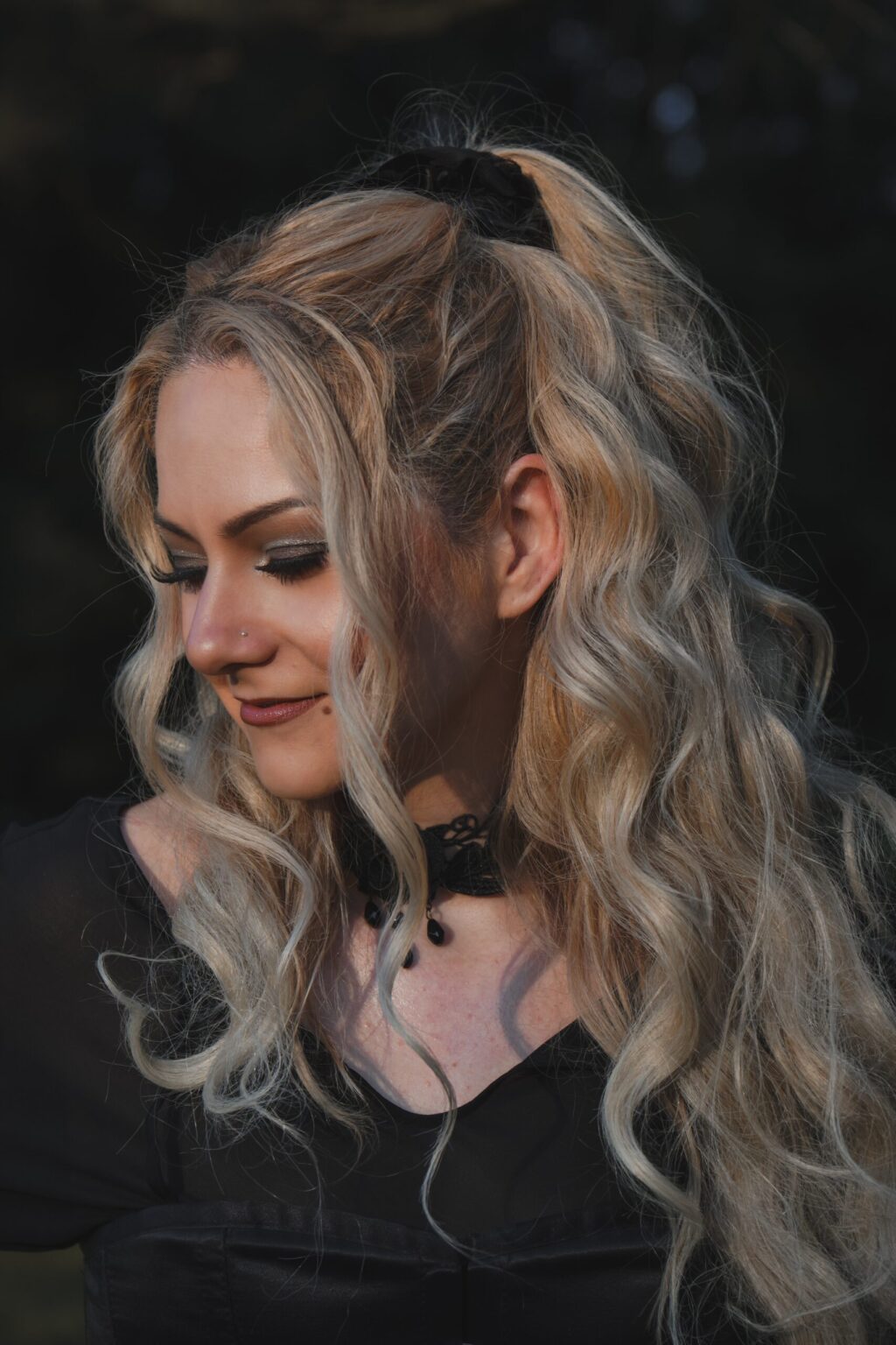 Teenah Interiew – “The blend of intensity and beauty is something I deeply admire.” – escYOUnited