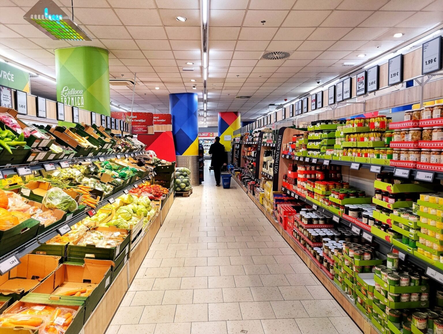 After Croatia, other countries boycott supermarkets in protest of prices raising
