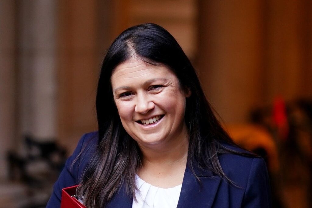 Labelling the arts ‘Mickey Mouse’ degrees was economic madness, says Nandy