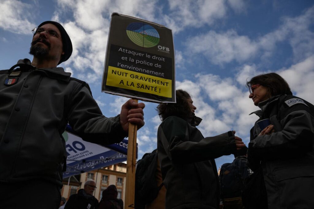 A dangerous attack against environmental agencies