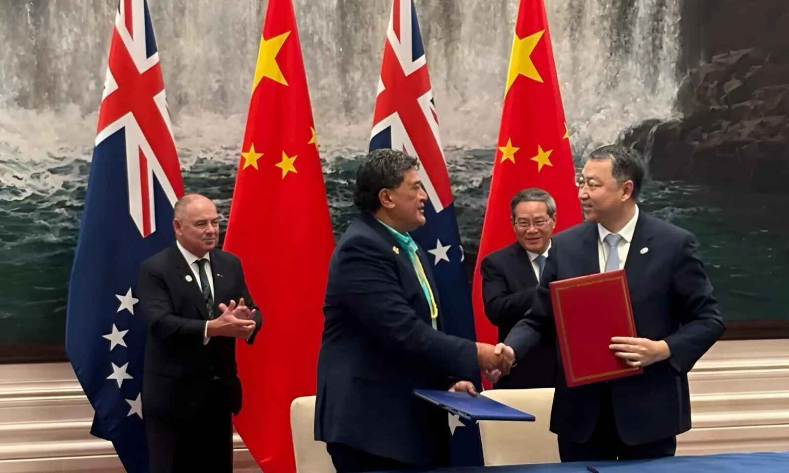 Double standard? New Zealand criticises Cook Islands-China deal while backing US ties Double standard? New Zealand criticises Cook Islands-China deal while backing US ties