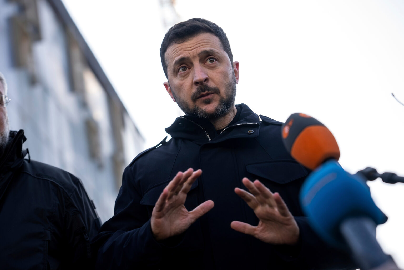 Zelenskyy wants plan to ‘stop Russia’ before US peace talks | Russia-Ukraine war News Zelenskyy wants plan to ‘stop Russia’ before US peace talks | Russia-Ukraine war News