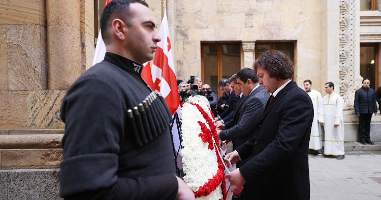 Georgian PM lays wreath at Memorial of Cadets fallen in 1921 Soviet invasion