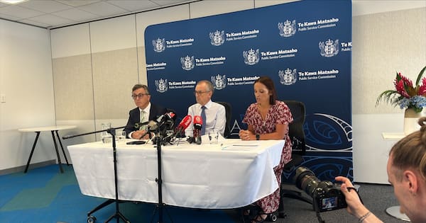 Stats NZ boss to leave