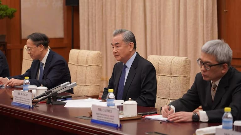 The issue of China's three navy ships being in the Tasman Sea and conducting live exercises, has dominated talks.q