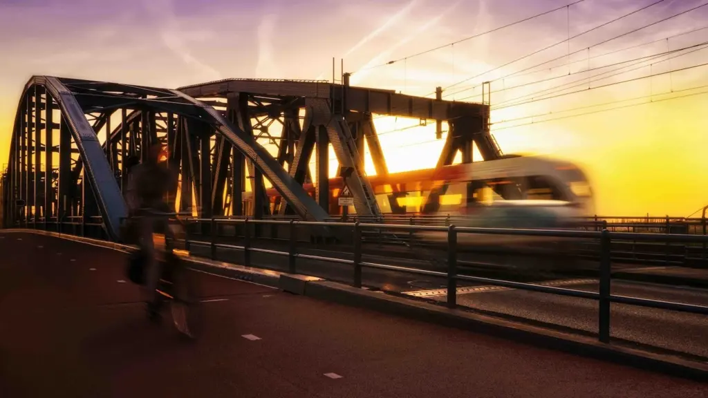 High-Speed Rail : An “Essential Solution” for the Environment, Says Équiterre High-Speed Rail : An "Essential Solution" for the Environment, Says Équiterre