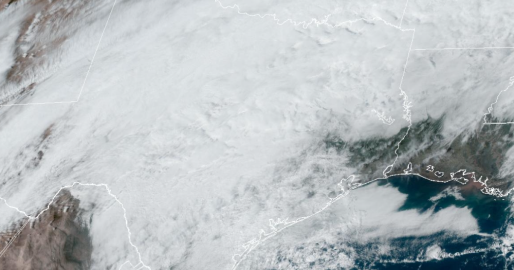 Dress in layers and hold on tight: San Antonio weather is a wet rollercoaster this week Dress in layers and hold on tight: San Antonio weather is a wet rollercoaster this week
