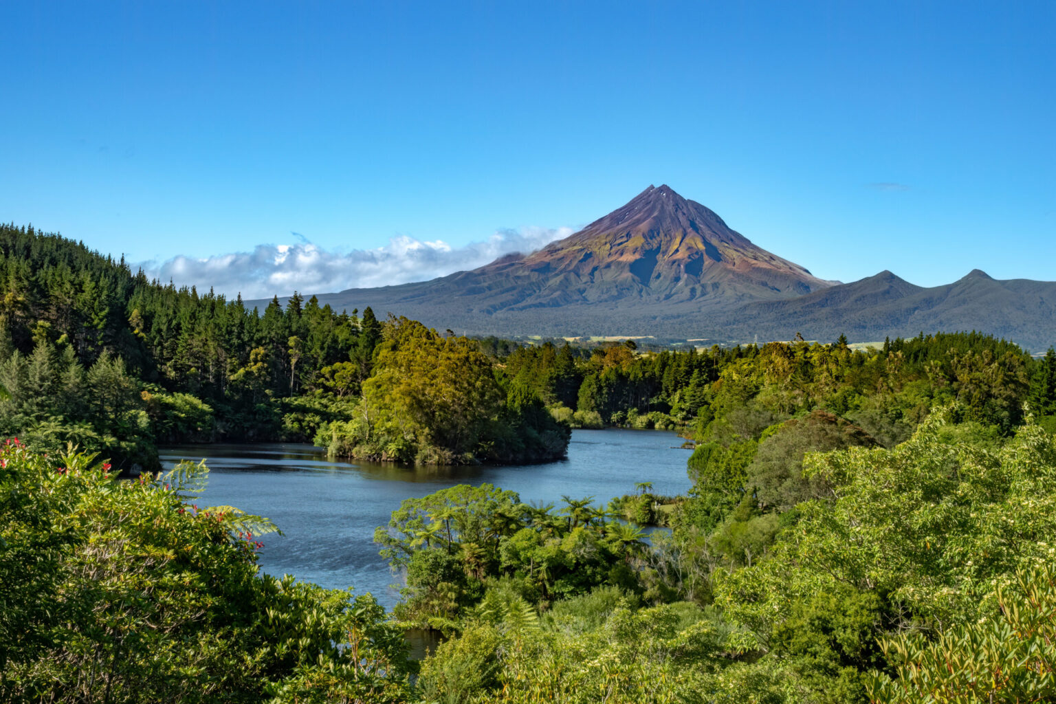 New Zealand Mountain Named a Person with Rights, Responsibilities New Zealand Mountain Named a Person with Rights, Responsibilities