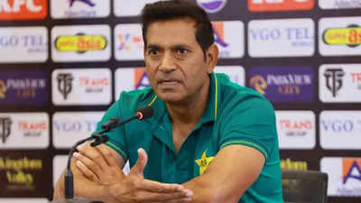 Aaqib Javed to continue as Pakistan's head coach for New Zealand tour