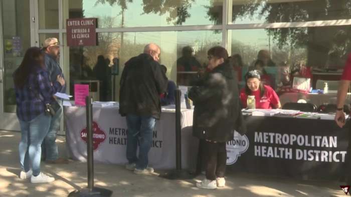 South Side pop-up clinic aims to raise measles vaccination rates as outbreak spreads