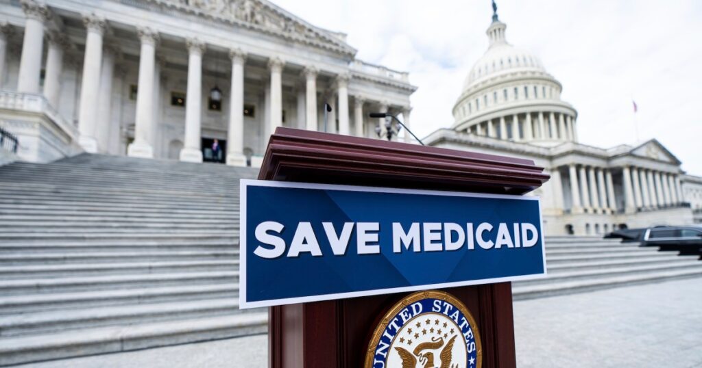 No One Voted to Defund 1,000 Community Health Centers – Mother Jones No One Voted to Defund 1,000 Community Health Centers – Mother Jones