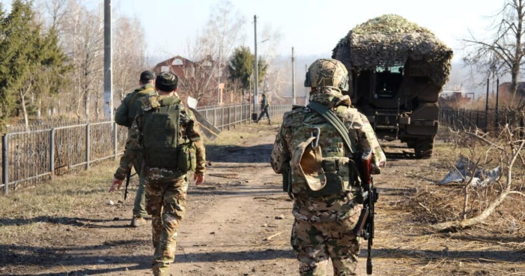 Russian forces closing in on Ukrainian troops in Kursk, official says Russian forces closing in on Ukrainian troops in Kursk, official says