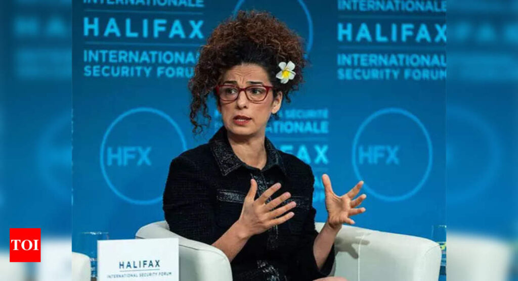 Who is American journalist Masih Alinejad? Why is Iran targeting her like Salman Rushdie? | World News Who is American journalist Masih Alinejad? Why is Iran targeting her like Salman Rushdie? | World News