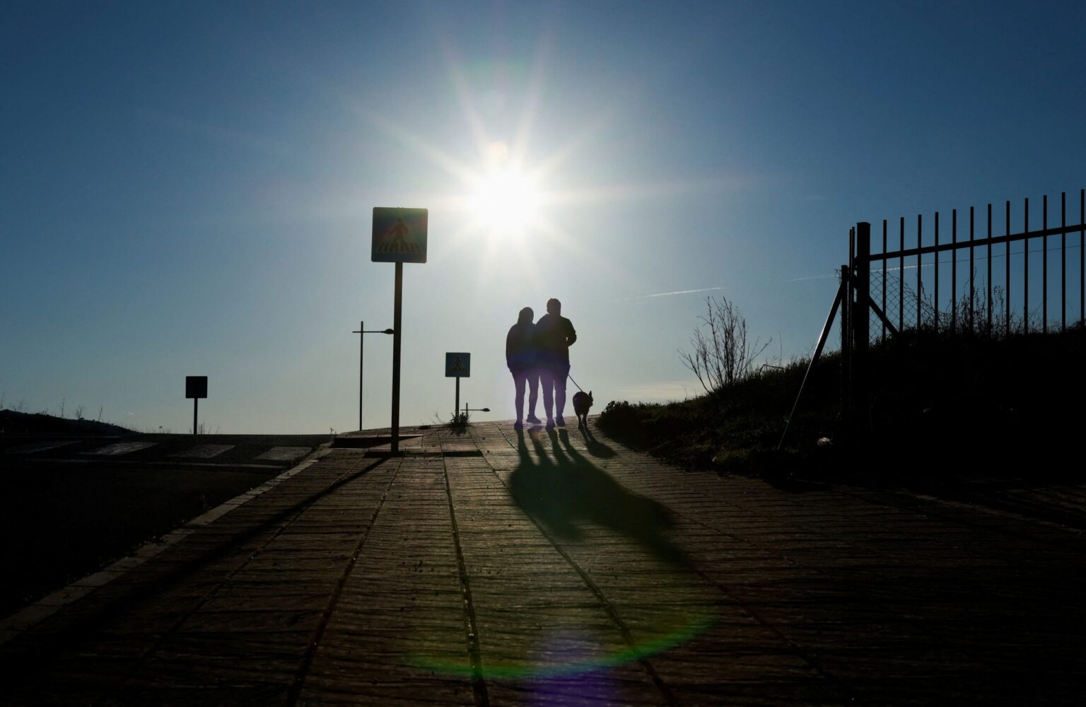 Spring-like Weather in Greece Saturday; Slight Drop in Temps Spring-like Weather in Greece Saturday; Slight Drop in Temps