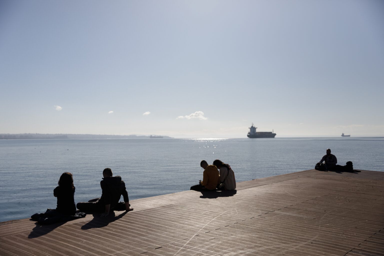 Greece Sees First Net Return of Citizens in Over a Decade Brain Gain: Returning Greeks Drive Innovation and Growth in IT and Key Sectors